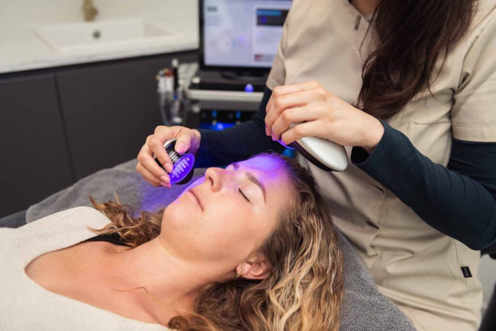Novell Skin Clinic Alkmaar - huidverbetering, huidtherapeut en huidspecialist LED hydrafacial